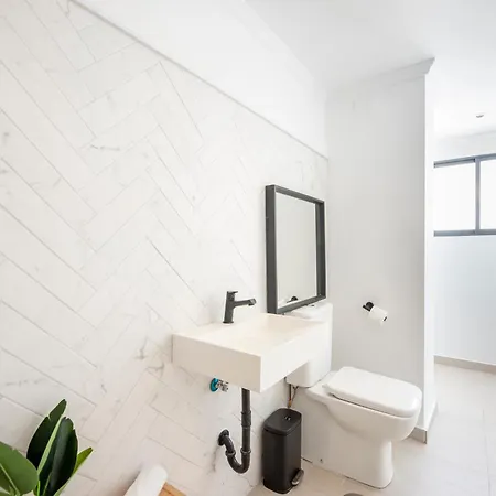 Apartment The 2nd In The 14 Alvarez Street