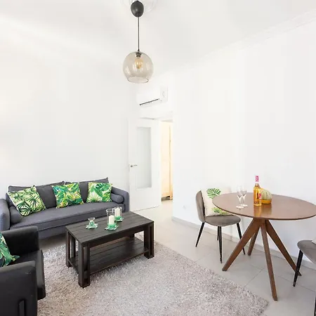Apartment The 2nd In The 14 Alvarez Street *